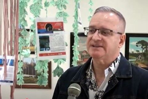 Tv Web Minutos acompanhou momentos da exposição do prof. Michel Kobelinski