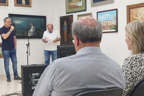 MUSICAS E TELAS aconteceu no dia 29 de outubro de 2025 aconteceu no Museu Histórico Prof. Aniz Domingos, valorizando a denominada "Galeria dos Imortais"