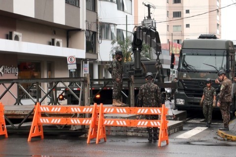 Desfile de 7 de setembro nas cidades irmãs cancelado devido desfavoráveis condições climáticas