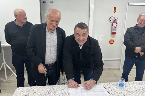 Sandro Calikoski assume interinamente a Prefeitura de Porto União